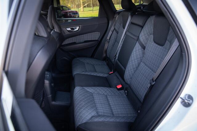 Volvo XC60 2.0 T8 Plug-in hybrid AWD Plus Bright , Panoramadak, Keyless entry, Carplay,