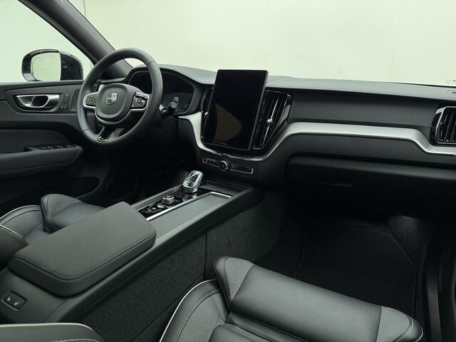 Volvo XC60 T6 350pk AWD Ultra Black Edition | Facelift | Schuif/kantel dak | H & K Audio | BLIS | 360 Camera