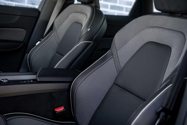 Volvo XC60 2.0 T6 Plug-in hybrid AWD Plus Dark | PHEV | 360 Graden Camera | Panoramadak | Harman Kardon Audio | Sportstoelen | Elektrisch Verstelbare Voorstoelen | BLIS | Navigatie | Apple Carplay | Android Auto