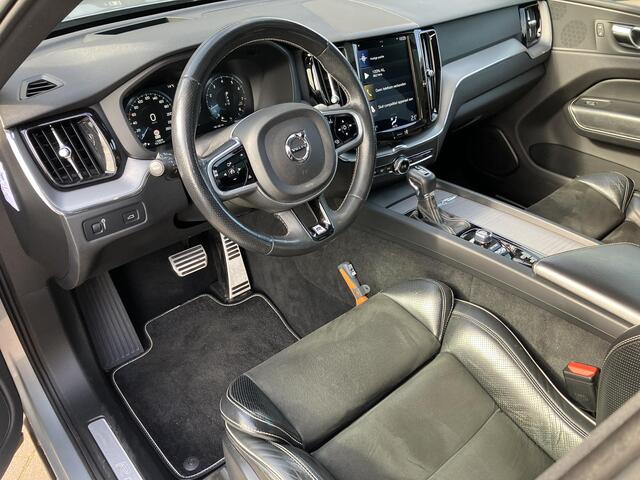 Volvo XC60 2.0 T5 AWD R-Design | HUD | Pano | Trekhaak | All-in prijs
