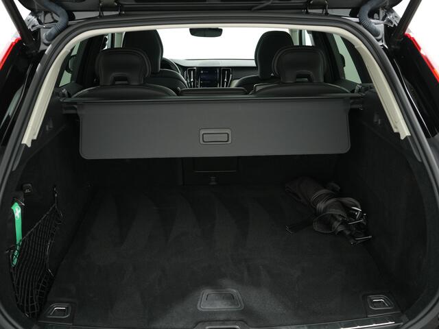 Volvo XC60 2.0 T6 PHEV 350PK AWD INSCRIPTION AUT8 | Trekhaak | Panoramadak | Harman Kardon | 360 camera