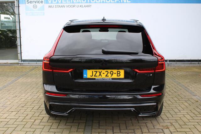 Volvo XC60 2.0 T6 Plug-in hybrid AWD Ultra Black Edition | Panorama dak | Luchtvering | Bowers & Wilkins Audiosysteem | Elektrisch wegklapbare trekhaak | Head-Up display | Elektrisch verstelbare stoelen + Memory | 360* Camera | Stoel/Stuur verwarming | Stoelventilat