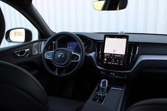 Volvo XC60 2.0 T6 Plug-in hybrid AWD Ultra Black Edition | Incl. 12 maanden garantie | NIEUW! | Massage stoelen | Stoel verwarming voor & achter | Elektrisch verstelbare voor stoelen met geheugen | Stuurverwarming | Bowers & Wilkins | 360° camera | Apple Carplay/And