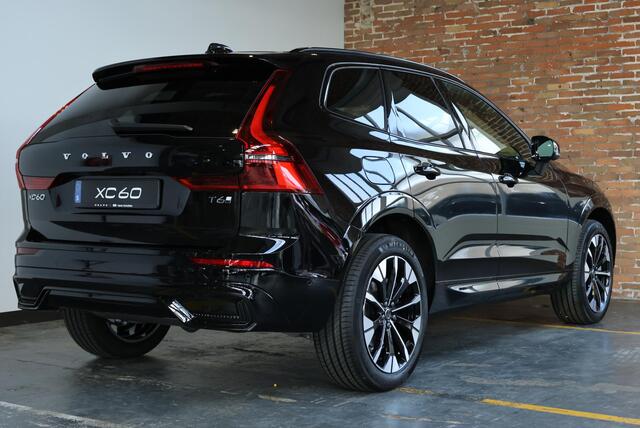 Volvo XC60 2.0 T6 Plug-in hybrid AWD Plus Dark | Elektrisch Schuif/Kantel-Panoramadak | Head-Up Display | 360º Camera | 20" Lichtmetalen Wielen | Harman Kardon Premium Audio |