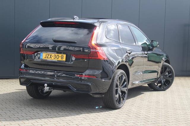 Volvo XC60 2.0 T6 Plug-in hybrid AWD Ultra Black Edition | Panorama dak | Luchtvering | Bowers & Wilkins | Trekhaak elektrisch wegklapbaar | Head-up display | Elektrisch verstelbare stoelen + memory | 360 graden camera | Stoelverwarming + ventilatie + stuurverwarmin