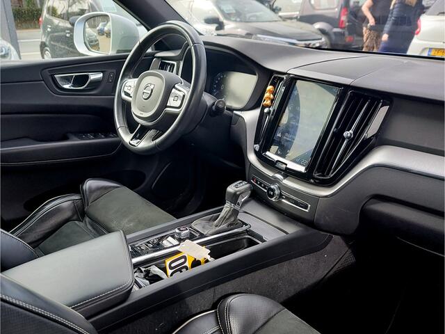 Volvo XC60 2.0 T4 R-DESIGN AUTOMAAT Sportstoelen | Stoelverwarming | Trekhaak