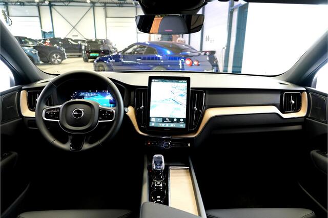 Volvo XC60 2.0 T8 AWD 335kW/456pk Aut8 Plug-in hybrid Ultra Dark LUCHTVERING + PANORAMADAK + HARMAN/KARDON + ADAPT.CRUISE + GOOGLE DASH + HEAD-UP + LANE ASSIST + STOEL-&STUURVERWARMING + 360 CAMERA + PARKSENSOREN V&A + 21" LM-VELGEN!!