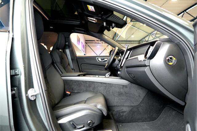 Volvo XC60 2.0 T8 AWD 335kW/456pk Aut8 Plug-in hybrid Ultra Dark LUCHTVERING + PANORAMADAK + HARMAN/KARDON + ADAPT.CRUISE + GOOGLE DASH + HEAD-UP + LANE ASSIST + STOEL-&STUURVERWARMING + 360 CAMERA + PARKSENSOREN V&A + 21" LM-VELGEN!!