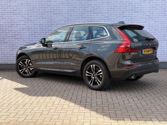 Volvo XC60 2.0 B5 Momentum Pro | Trekhaak | Achteruitrijcamera | Parkeerverwarming | Lederen Sportstoelen | Keyless Entry | Navigatie | Apple Carplay | Android Auto | Stoelverwarming voor en achter