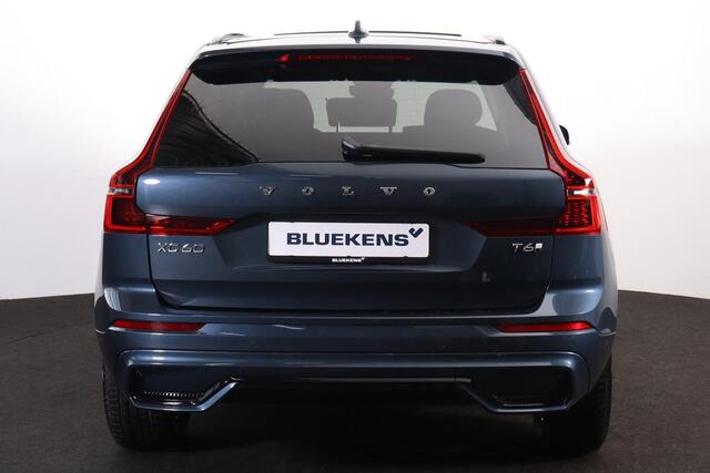 Volvo XC60 T6 Recharge AWD Plus Bright - Panorama/schuifdak - IntelliSafe Assist & Surround - 360º Camera - Harman Kardon audio - Verwarmde voorstoelen, stuur & achterbank - Parkeersensoren voor & achter - Elektr. bedienb. voorstoelen met geheugen - Head up display 