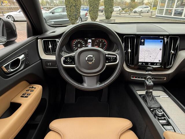 Volvo XC60 2.0 T5 AWD Inscription / Pine Grey / NL-auto