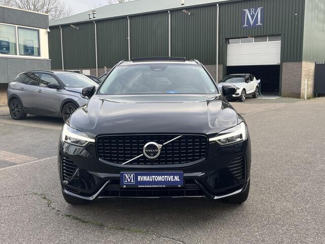 Volvo XC60 2.0 T6 Plug-in hybrid AWD Plus Dark 360 CAMERA| HARMAN KARDON| ACHTERBANK VERWARMD| PANO| VOORSTOELEN + STUUR VERWARMD| ELEKTRISCHE STOELEN MET MEMORY| ELEKTRISCHE ACHTERKLEP| DEALER OH. NET ONDERHOUD GEHAD|