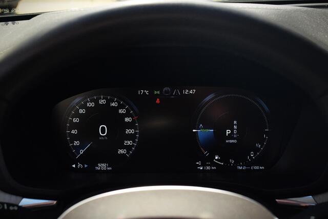 Volvo XC60 2.0 T8 Plug-in hybrid AWD Inscription |CAMERA|PANO