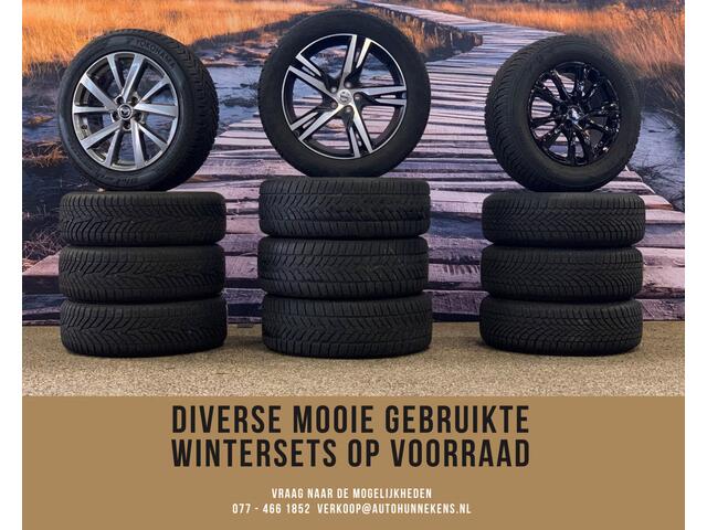 Volvo XC60 2.0 T8 Plug-in AWD Ultra Black Edition Trekhaak | Bowers & Wilkins | Massage | Open dak | Stoel ventilatie | Stoel-/stuurverwarming | Head-up | 360 camera | *455PK*