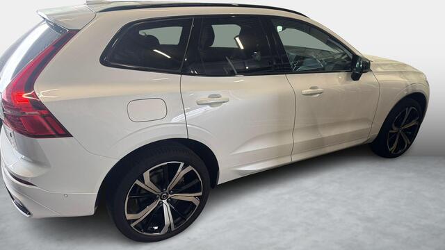 Volvo XC60 2.0 T6 Plug-in Hybrid AWD Plus Dark | Google | Long Range | 360 Camera | Zitverlenging | Lederen Bekleding | Getint Glas | Adaptieve Cruise Control | Stoel-/Stuur-/Voorruit Verwarming | Harman Kardon Audio | Stoelverwarming Achter | 21" LM