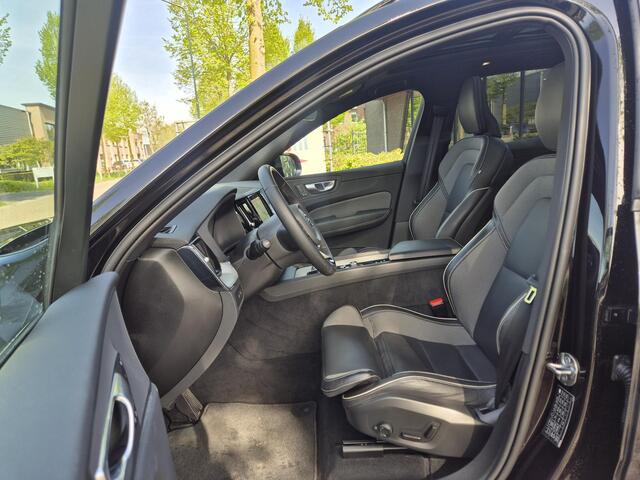 Volvo XC60 2.0 T6 Plug-in hybrid AWD Plus Dark Trekhaak/ACC/BLIS etc.