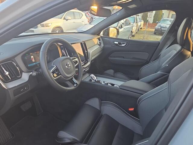 Volvo XC60 2.0 T8 Plug-in hybrid AWD Plus Dark (335kW/455PK) ** PANORAMA, ACC, VERW. ST, 21-inch LMV ** 1e EIG - UNFALLFREI ** ** INFORMEER OOK NAAR ONZE AANTREKKELIJKE FINANCIAL-LEASE TARIEVEN **