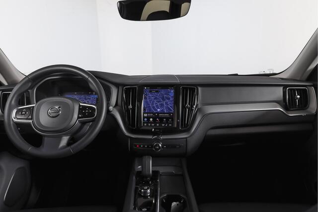 Volvo XC60 2.0 T8 Plug-in hybrid AWD Plus Dark | S/K-Panodak | Elek. Trekhaak | Harman/Kardon | Dig. Cockpit | Wi| Adapt. Cruisenterpakket | 360 Camera | NAV + App. Connect | ECC | Elek. Klep | LM 21" | 1708