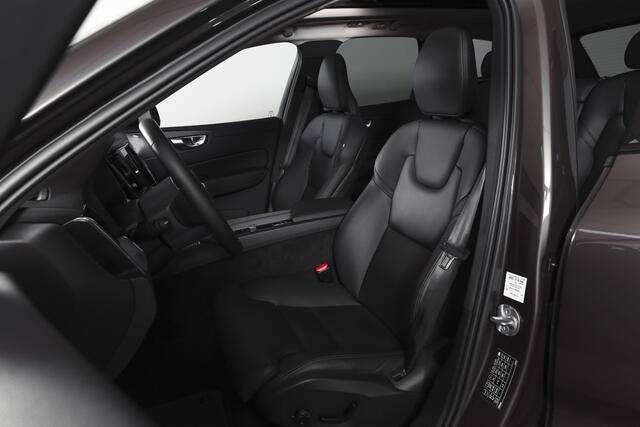 Volvo XC60 2.0 T8 Plug-in hybrid AWD Plus Dark | S/K-Panodak | Elek. Trekhaak | Harman/Kardon | Dig. Cockpit | Wi| Adapt. Cruisenterpakket | 360 Camera | NAV + App. Connect | ECC | Elek. Klep | LM 21" | 1708