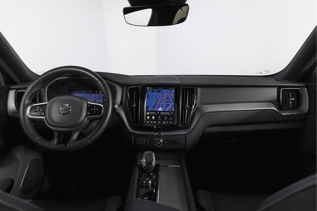 Volvo XC60 2.0 T8 Plug-in hybrid AWD Plus Black Edition | S/K-Panodak | Elek. Trekhaak | Harman/Kardon | Dig. Cockpit | Adapt. Cruise | Winterpakket | 360 Camera | NAV + App. Connect | ECC | Elek. Klep | LM 21" | 1608