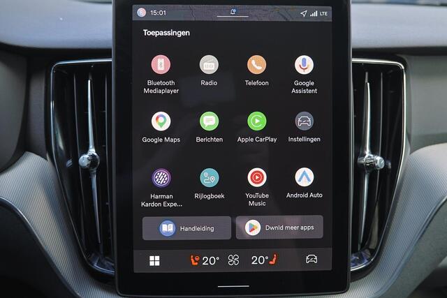 Volvo XC60 T6 Recharge AWD Plus Black Edition - Panorama/schuifdak - IntelliSafe Assist & Surround - 360º Camera - Harman Kardon audio - Adaptieve LED koplampen - Verwarmde voorstoelen, stuur & achterbank - Parkeersensoren voor & achter - Elektr. bedienb. voorstoele