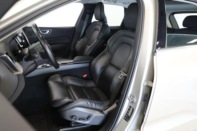 Volvo XC60 2.0 T8 Twin Engine AWD Inscription | Schuif-kanteldak | Memory seats | Pilot assist