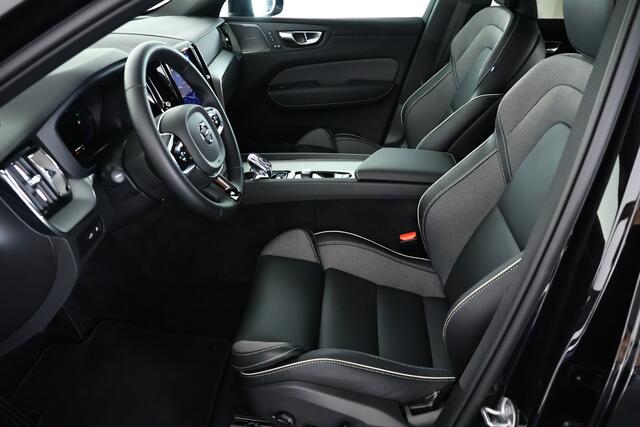 Volvo XC60 2.0 T8 Plug-in hybrid AWD Ultra Black Edition / Opendak / Harmankardon / HUD / Pilot assist