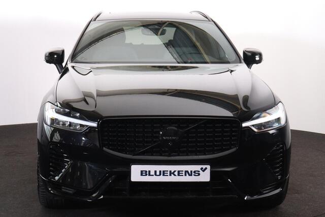 Volvo XC60 T6 Recharge AWD Plus Black Edition - Panorama/schuifdak - Luchtvering - IntelliSafe Assist & Surround - 360º Camera - Harman Kardon audio - Adaptieve LED koplampen - Verwarmde voorstoelen, stuur & achterbank - Parkeersensoren voor & achter - Elektr. bedie