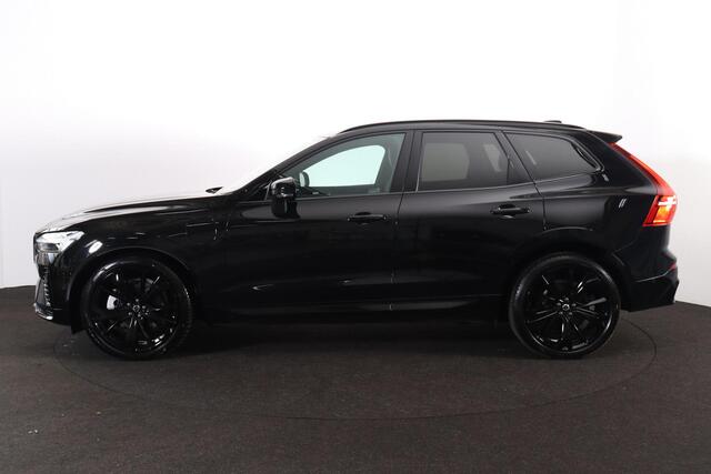 Volvo XC60 T6 Recharge AWD Plus Black Edition - Panorama/schuifdak - Luchtvering - IntelliSafe Assist & Surround - 360º Camera - Harman Kardon audio - Adaptieve LED koplampen - Verwarmde voorstoelen, stuur & achterbank - Parkeersensoren voor & achter - Elektr. bedie