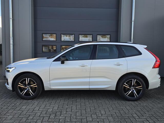 Volvo XC60 2.0 B4 R-Design B&W - Trekhaak - Pano