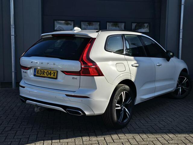 Volvo XC60 2.0 B4 R-Design B&W - Trekhaak - Pano