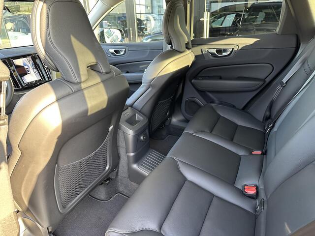 Volvo XC60 2.0 T8 Plug-in hybrid AWD Plus Dark H&K|Leder|pano|360