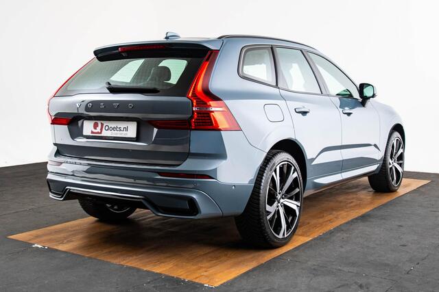 Volvo XC60 T6 Plug-in hybrid AWD Ultimate Dark Panoramadak - Trekhaak - Adaptieve Cruise Control - Head up - Harman Kardon - Stoelverwarming voor/achter - Standkachel met Timer - 360 graden camera -