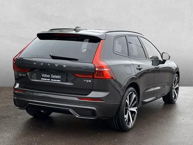 Volvo XC60 2.0 T8 Plug-in hybrid AWD Plus Dark (335kW/455PK) LUCHTV, PANO, ACC, HuD, 21-inch LMV ** Ex VOLVO - 26k Onder NP ** ** INFORMEER OOK NAAR ONZE AANTREKKELIJKE FINANCIAL-LEASE TARIEVEN **