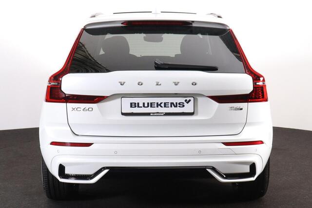 Volvo XC60 T6 Recharge AWD Plus Dark - Panorama/schuifdak - IntelliSafe Assist & Surround - 360º Camera - Harman/Kardon audio - Verwarmde voorstoelen, stuur & achterbank - Parkeersensoren voor & achter - Elektr. bedienb. voorstoelen met geheugen - Head up display -