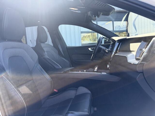 Volvo XC60 2.0 T6 AWD R-design Trekhaak I Facelift I All-in prijs!