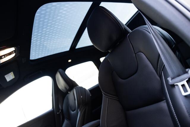Volvo XC60 T8 Ultra Black Edition Plug-In Hybrid AWD | Massage | B&W | Napp