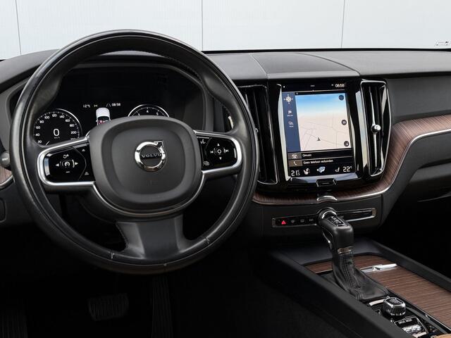Volvo XC60 2.0 T5 AWD Inscription Trekhaak/Pano/Luchtvering/Leer.
