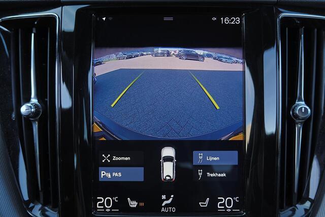 Volvo XC60 T5 R-Design - Sensus navigatie - Parkeersensoren voor & achter - Achteruitrijcamera - Bestuurdersstoel elektr. bedienbaar met geheugen - Verwarmbare voorstoelen - Verwarmbare voorruit - Trekhaak wegklapbaar - Harman/Kardon Audio - Full LED verlichting - C