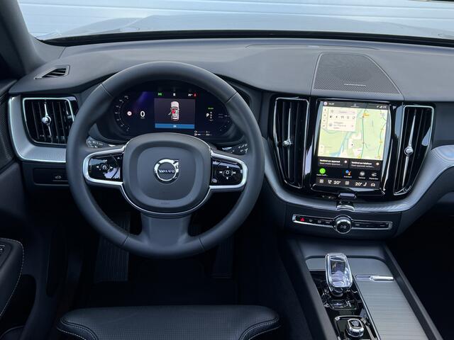 Volvo XC60 2.0 T6 Plug-in hybrid AWD Plus Black Edition | Trekhaak | Memory | Harman Kardon Audio | Pano