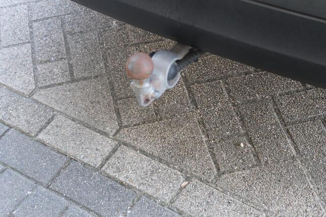 Volvo XC60 B5 250PK Automaat Momentum Exclusive Panoramisch schuif-kanteldak / Head-Up display / Semi elektrisch wegklapbare trekhaak / 19" lichtmetalen velgen / 360 graden rondomzicht camera