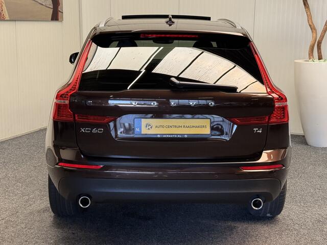 Volvo XC60 2.0 T4 MOMENTUM NAVIGATIE ADAPTIIVE CRUISE CONTROL PANORAMA SCHUIF/KANTELDAK APPLE CARPLAY/ANDROID RIJSTROOKSENSOREN ELEK. UITKLAPBARE TREKHAAK ZEER MOOI !!