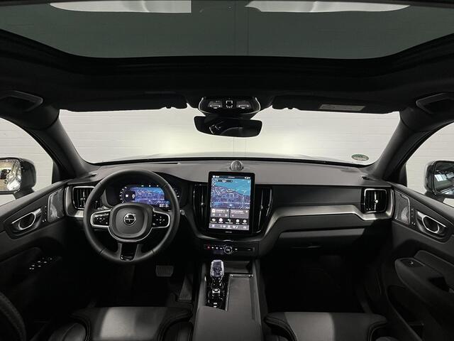 Volvo XC60 2.0 T8 Plug-in hybrid AWD Ultra Black Edition Bowers & Wilkins | Massage | Open dak | Stoel ventilatie | Stoel-/stuurverwarming | Head-up | 360 camera | *455PK*