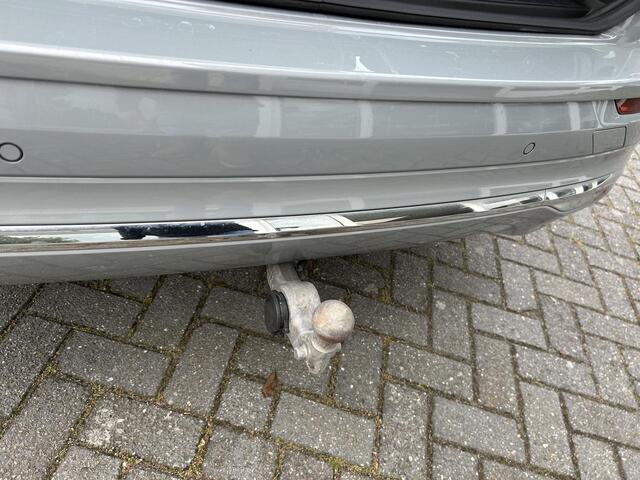 Volvo XC60 2.0 T6 Plug-in hybrid AWD Essential Bright