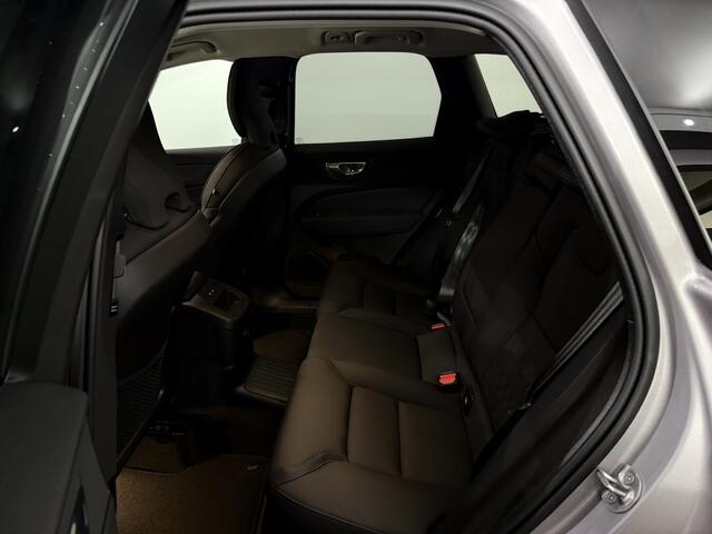 Volvo XC60 2.0 T8 Plug-in hybrid AWD Plus Dark Panoramadak, 360 Camera, Harman/Kardon, Memory stoelen, Winterpakket, Elektrische achterklep, Cruise control adaptief, 2 jaar garantie