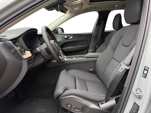 Volvo XC60 2.0 T6 Plug-in hybrid AWD Plus Dark Premium Pack | Trekhaak elektr. inklapbaar
