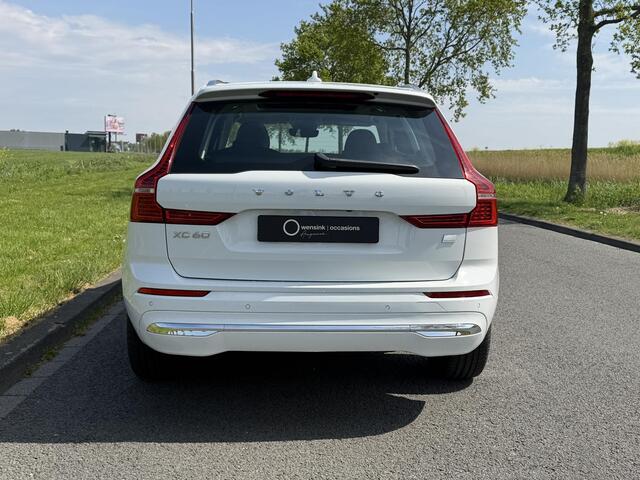 Volvo XC60 2.0 T8 Plug-in hybrid AWD Inscription Expression | SOH 100% | Trekhaak | Achteruitrijcamera | Apple Carplay/Android Auto | Panoramadak | Stoel en stuurwielverwarming |