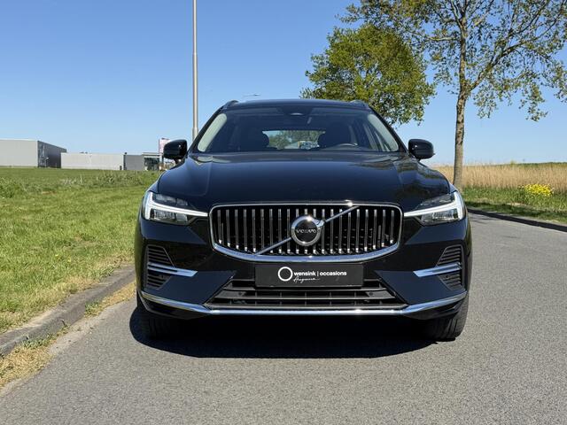 Volvo XC60 2.0 T8 Plug-in hybrid AWD Inscription | SOH 100% | Panoramadak | Standkachel | Stoelverwarming | Cruise control adaptief | Apple Carplay/Android Auto | Achteruitrijcamera |