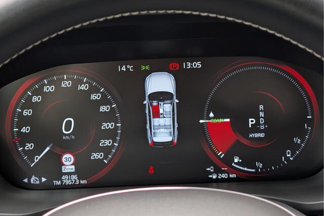 Volvo XC60 2.0 Recharge T6 AWD R-Design Black LED Trekhaak