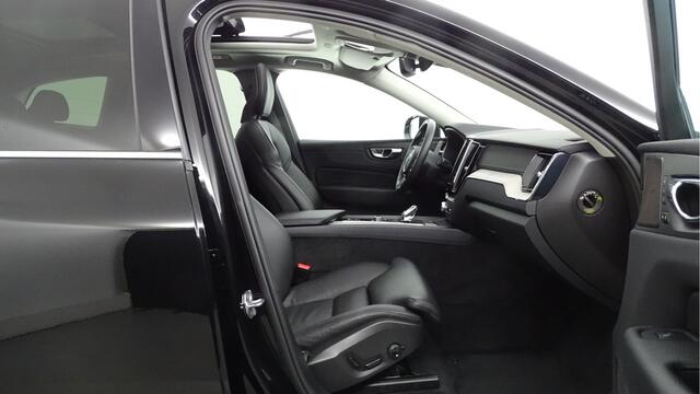 Volvo XC60 2.0 Recharge T6 AWD Inscription: eventueel trekhaak montage mogelijk, pano/ schuifdak, connect edition, rijass pakket driver assistance, cruise met afstandregeling en innitiatie van noodremming, intell light sys, verwarmde xenium pakket, ionisator lucht
